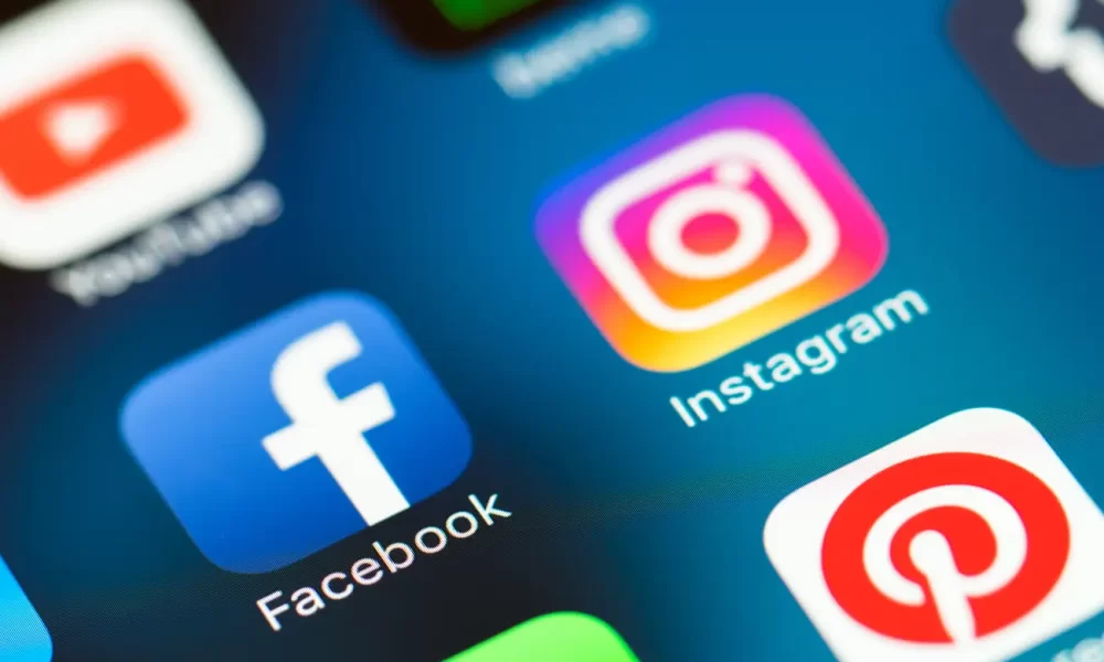 Why Facebook And Instagram was Down for 30 minutes
